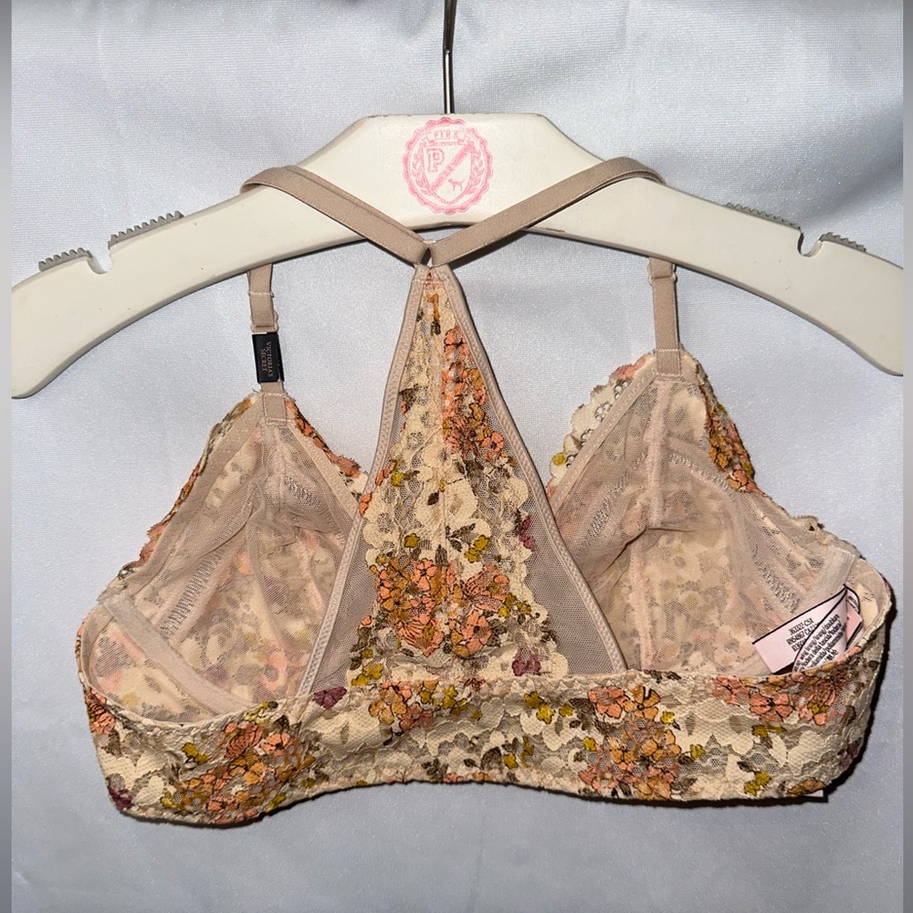 Victorias secret- 4 count bundle- front close lightly lined bras - Picture 7 of 8